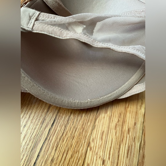 Victoria’s Secret Lace Push-Up Bra 34DD - Picture 5 of 7